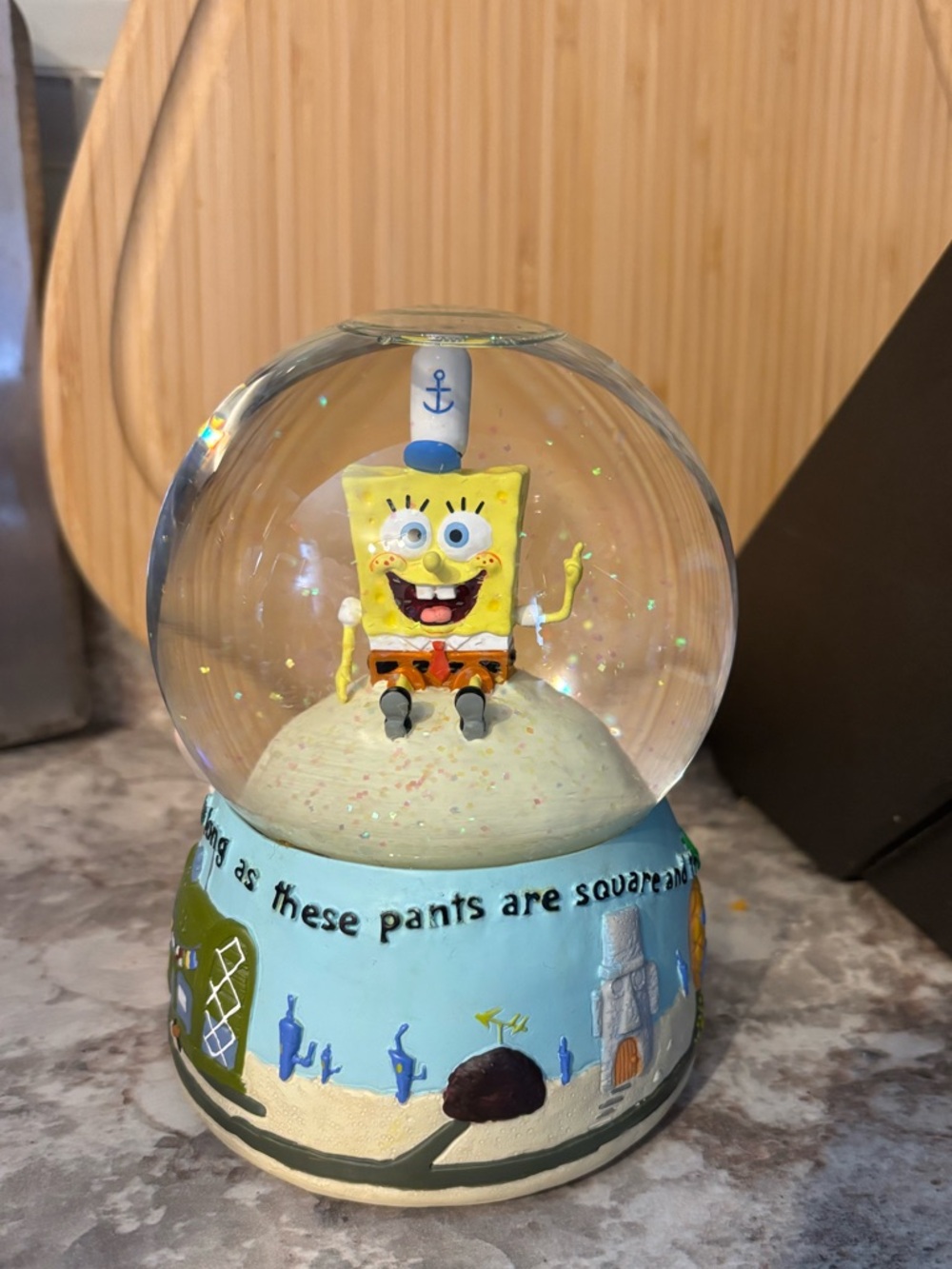 VTG SpongeBob Squarepants Enesco Snow Globe Music Box Theme Song 2003 WORKS